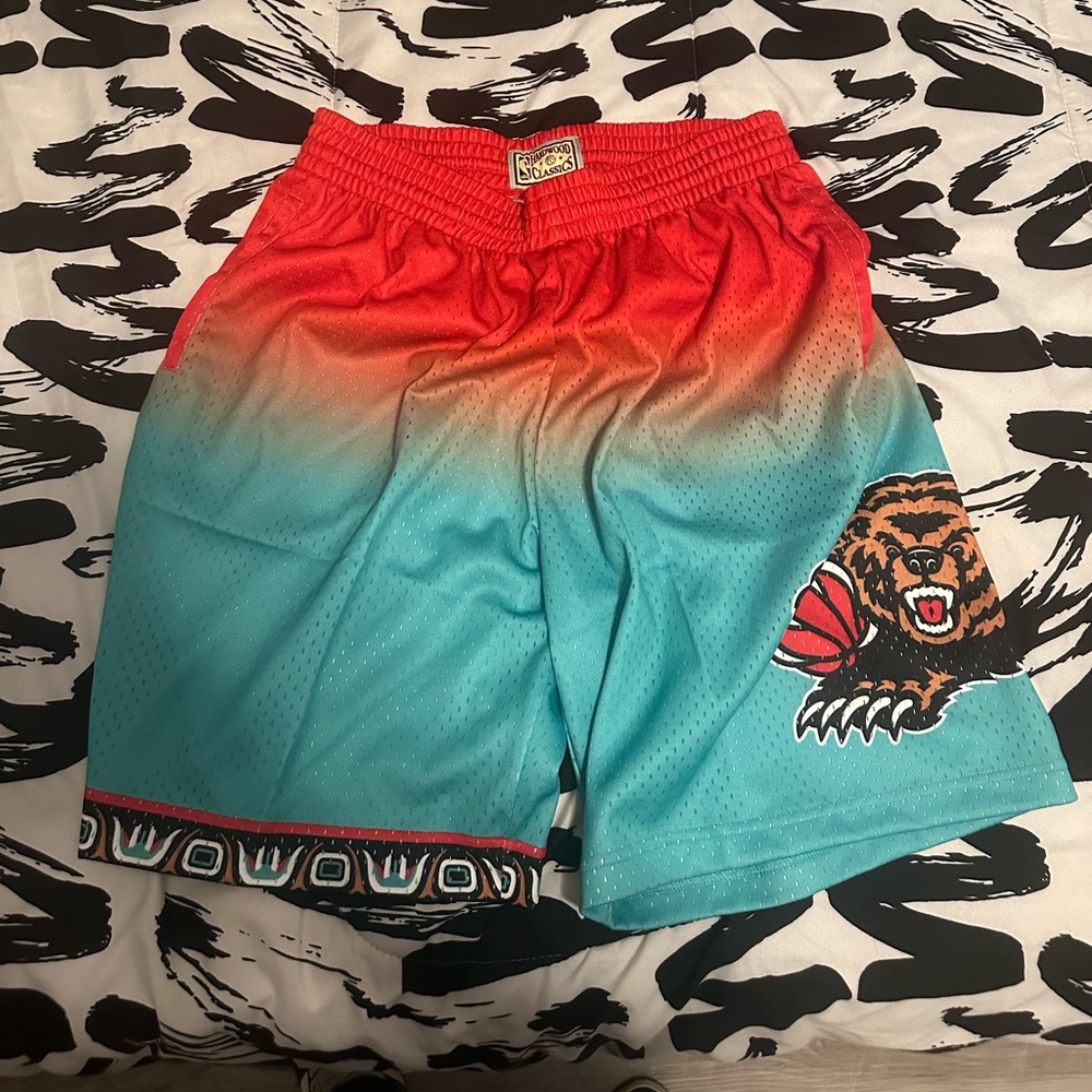 Brand new NBA Mitchell & Ness Grizzlies 1996